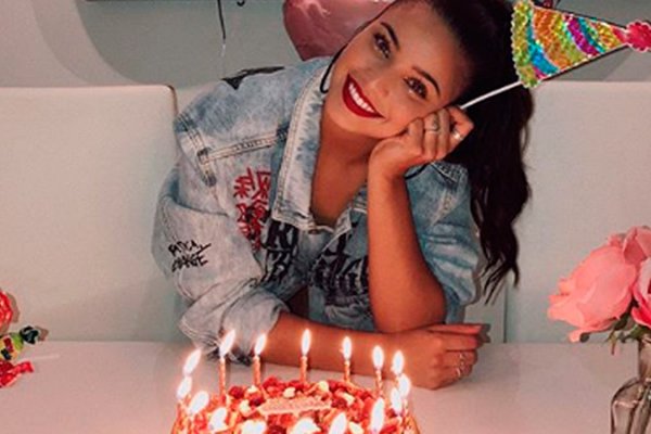 Emilia Mernes festeja su cumpleaños con un show en Corrientes