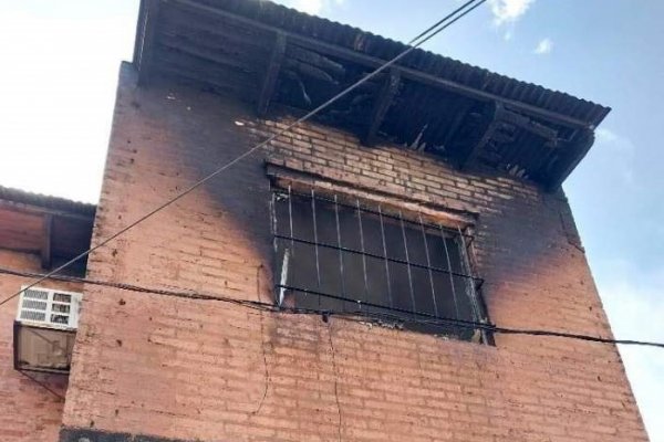 Incendio en Corrientes consumió una vivienda por completo