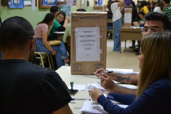 Listas de candidatos a diputados y senadores que competirán en 11 de Junio en Corrientes