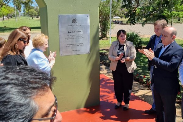 Yacyretá rindió homenaje a Fabián Ríos, quien fuera gerente de Aña Cuá