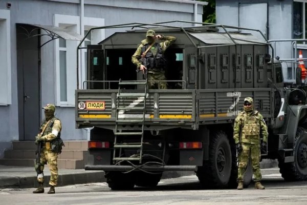 Rusia ofrece iniciar negociaciones con Ucrania tras anunciar su retirada de una ciudad clave