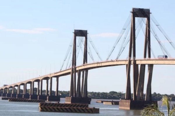 Un hombre se arrojó desde el puente Chaco-Ctes