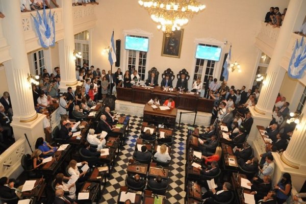Corrientes: aprobarían hoy el Presupuesto provincial 2023 pero sin acompañamiento opositor