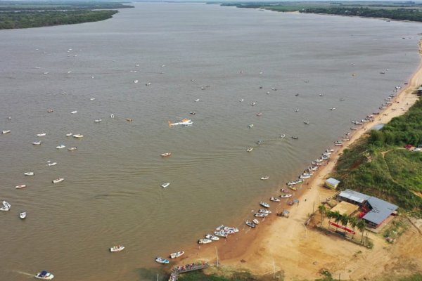 Con más de 400 embarcaciones, empezó el Concurso de pesca en Ituzaingó