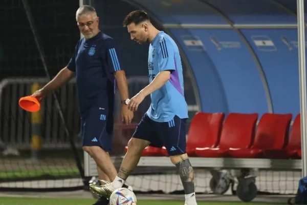 La Selección Argentina entrenó con Messi otra vez a la par, antes del debut en el Mundial