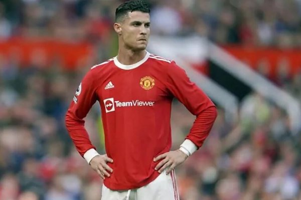 Manchester United confirmó que Cristiano Ronaldo se va del club