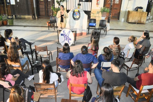 Se brindó charla motivacional a alumnos del Instituto Llano