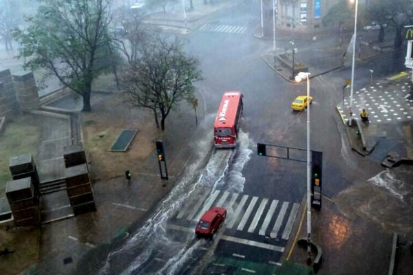 Alertas amarillas por tormentas en 12 provincias y por vientos fuertes en la Patagonia