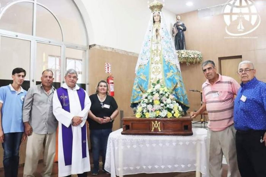 La Virgen de Itatí llegó a Caacupé luego de un largo peregrinar