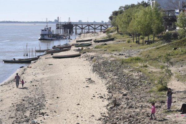 El Río Paraná continúa bajando mientras se realizan estudios de sus aguas