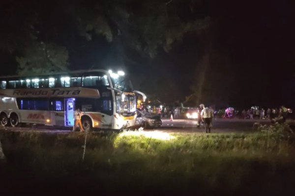 Murieron los dos ocupantes del auto que chocó contra el colectivo