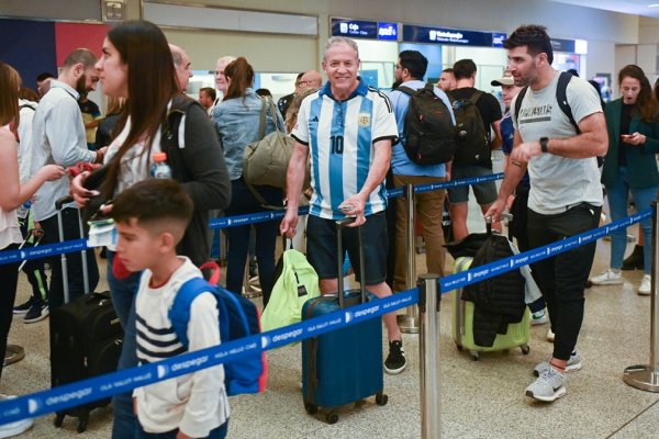 Programaron un nuevo vuelo de Aerolíneas a Qatar para alentar a la Argentina en el Mundial