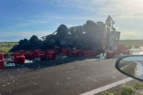 Chocaron un camión y dos automóviles por Ruta 12