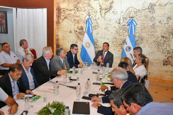 Valdés junto a su Gabinete realizaron un balance de las políticas que ejecuta el Gobierno en la provincia