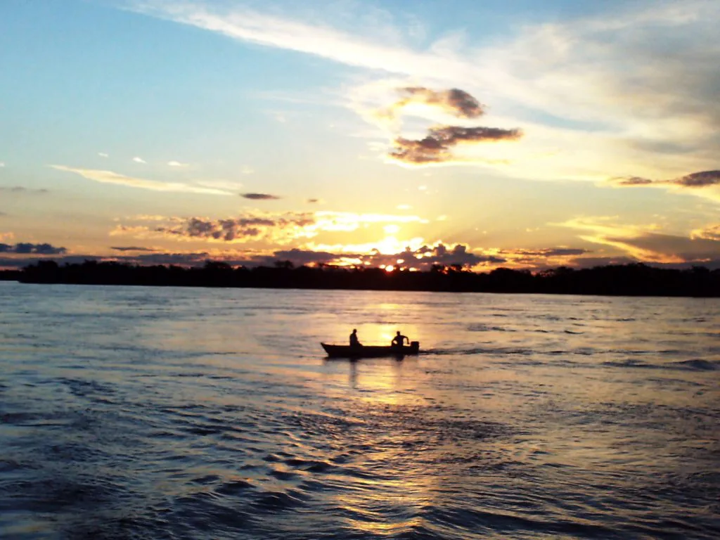 El río Paraná sigue con una pronunciada bajante a la altura de Ituzaingó