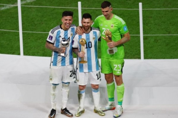 Los argentinos que se llevan otros trofeos además de la Copa del Mundo