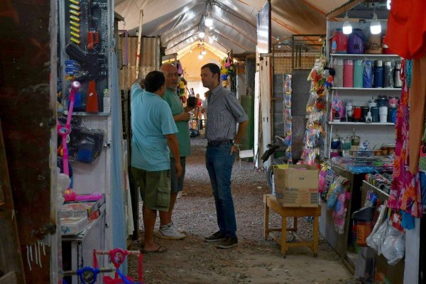 Los puesteros del puerto empezaron a trabajar en su nueva sede por avenida Pomar