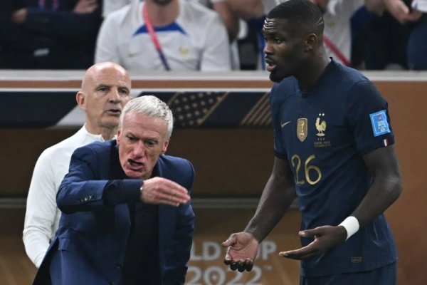 Difundieron la frase a los gritos que el técnico de Francia les dijo a sus futbolistas