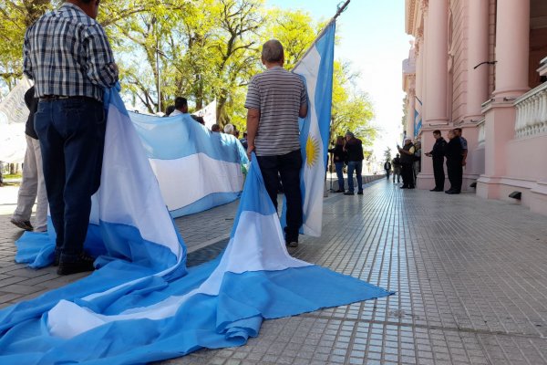 Policías correntinos advierten: Ante cualquier intención de juzgar a camaradas saldremos a la calle