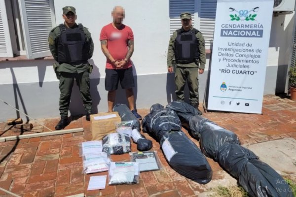 Prefectura desbarató una banda que trasladaba marihuana en cajas con cerámicas