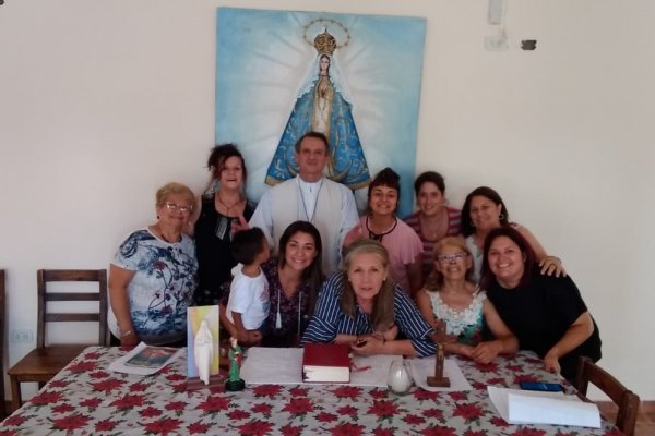 En Navidad monseñor Canecín visitó la Fazenda de la Esperanza