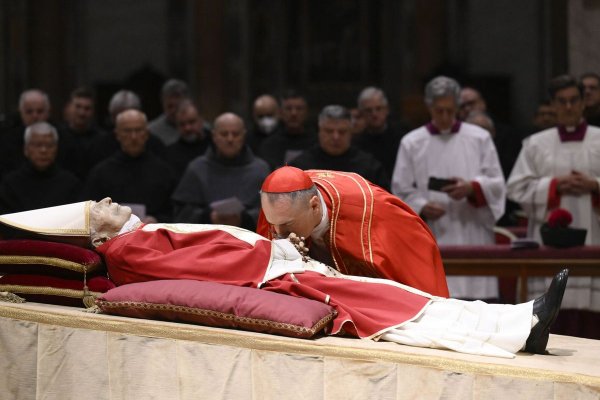 Jefes de Estado y miembros de las monarquías europeas irán al funeral de Benedicto XVI