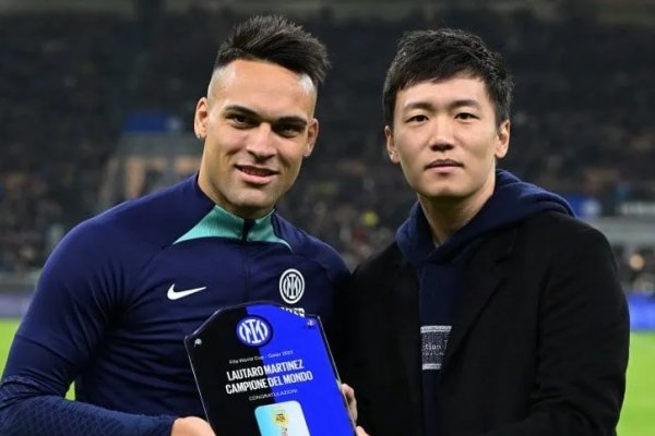 Lautaro Martínez fue homenajeado y volvió a jugar en la victoria de Inter sobre Napoli