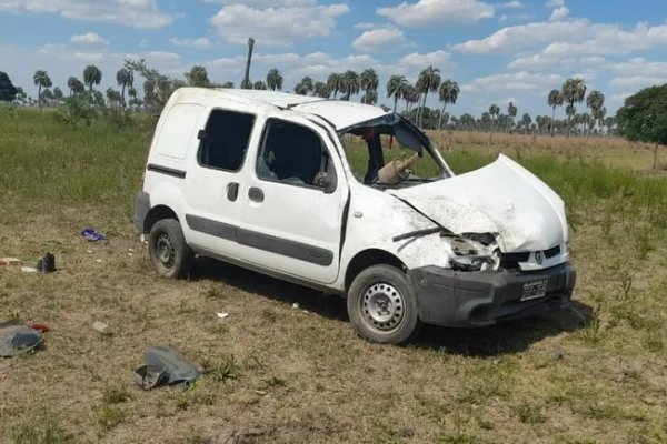 Tres personas hospitalizadas tras el despiste y vuelco Ruta 12