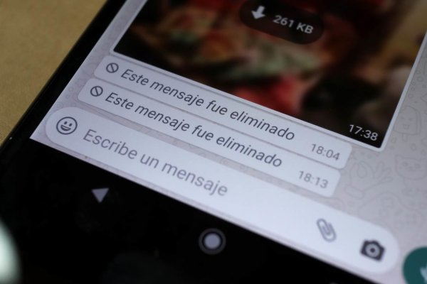 ¿Cómo deshacer un mensaje borrado de WhatsApp?