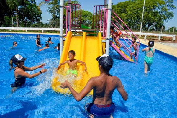 Debutó el parque acuático municipal de Paso de los Libres