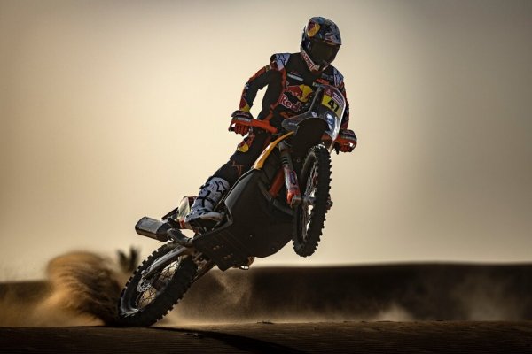 Kevin Benavides es el nuevo líder de motos en el Rally Dakar 2023