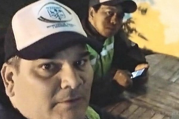 Agentes de tránsito de la Municipalidad de Caá Catí devolvieron un dinero extraviado de un turista