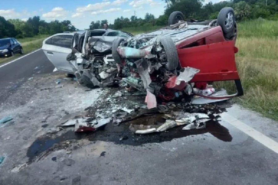 Accidente fatal en la Ruta 11 dejó al menos seis muertos