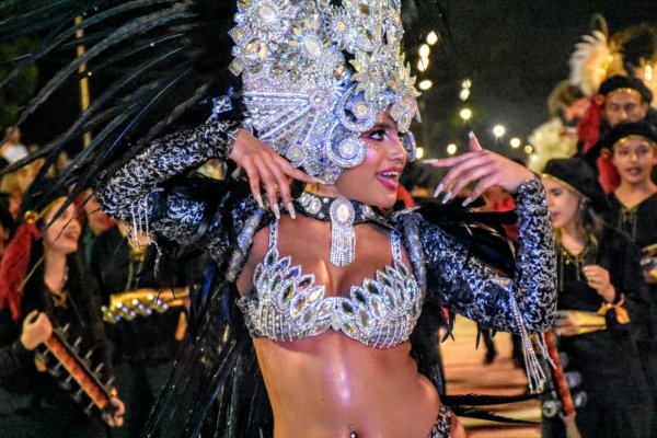 Mas de 17.000 espectadores disfrutaron del Carnaval Popular en Paso de los Libres