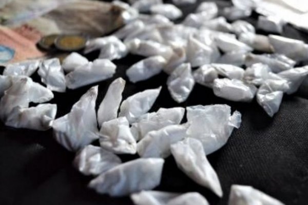 Santo Tomé: allanaron una casa y encontraron bochitas de cocaína