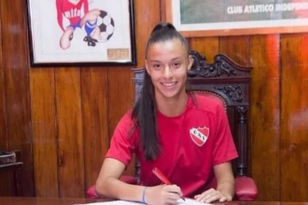 Una correntina firmó su primer contrato como profesional para Independiente