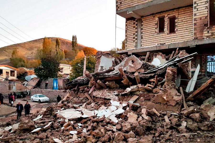 Terremoto de 5.9 en Irán dejó al menos dos muertos y cientos de heridos