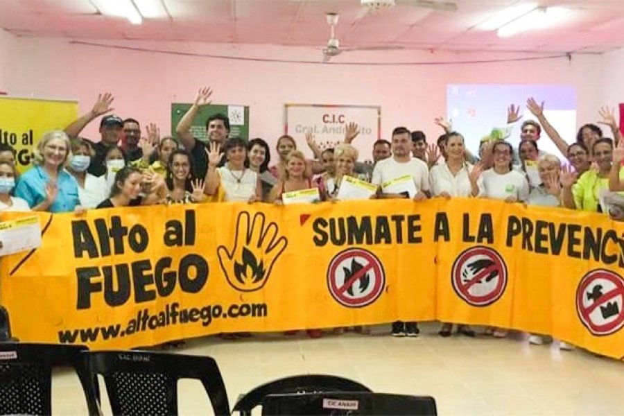Corrientes: más de 50 comunas preparan promotores para prevenir incendios