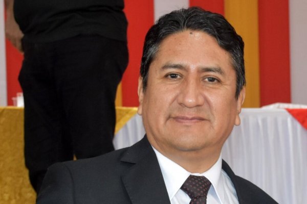 Perú: Condenan a Vladimir Cerrón por corrupción
