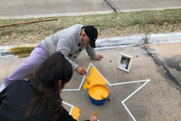 Estrellas Amarillas: pintaron nuevo homenaje a una reciente víctima vial