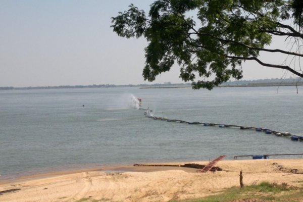 Un menor de 13 años ingresó al Río Paraná luego desapareció de la superficie