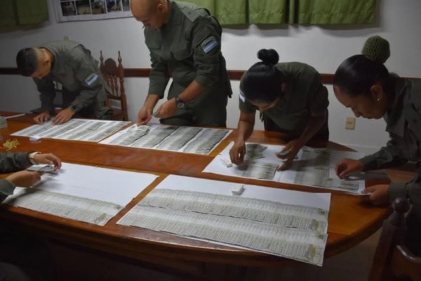 Corrientes: Secuestraron 450 mil reales que estaban ocultos en una camioneta