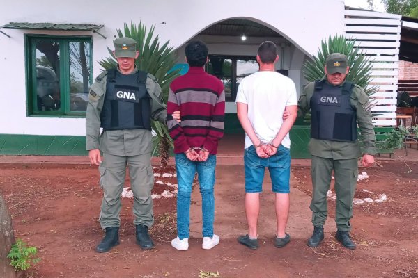 Dos pasajeros viajaban a Buenos Aires con 24 kilos de marihuana ocultos en su equipaje