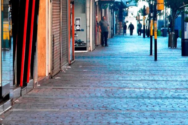 Un adolescente de 17 años fue asesinado a puñaladas en una peatonal de Mar del Plata