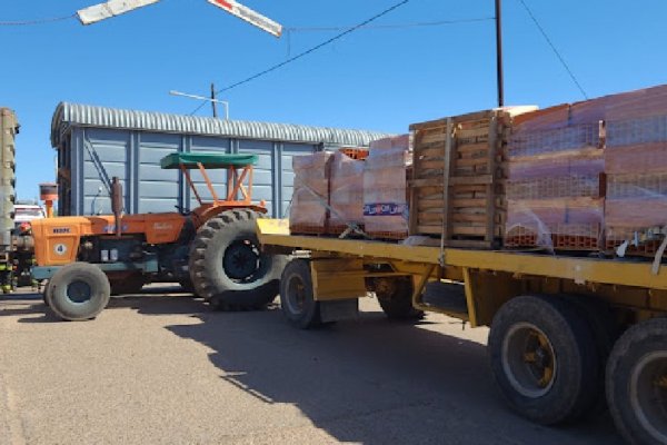 Monte Caseros: un tren arrolló a tractor al intentar cruzar paso nivel