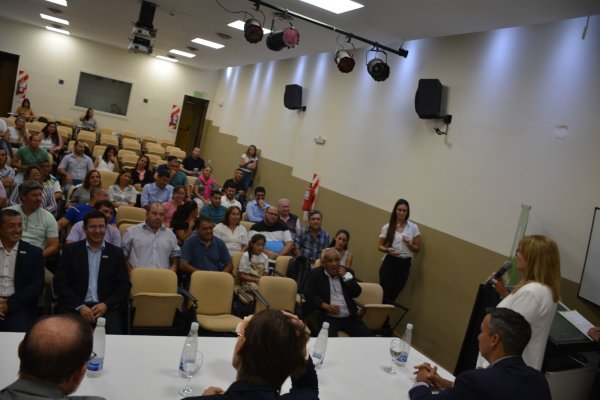 Primera reunión Provincial de directores de Centros de Educación Física