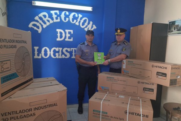 Se realizó un acto de entrega de equipamientos para la Escuela de Suboficiales de la Unidad Regional V