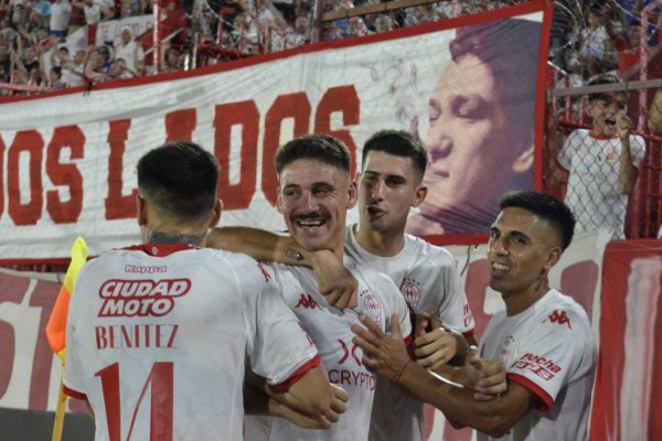 Huracán ganó y dio un paso más hacía la fase de grupos de la Copa Libertadores