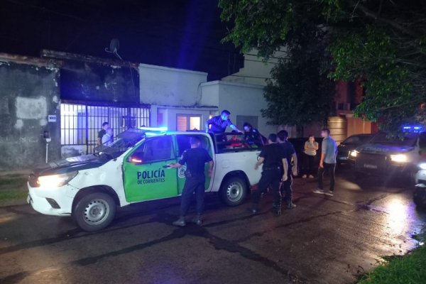 Ladrón recibió una paliza tras robar pertenencias de un auto