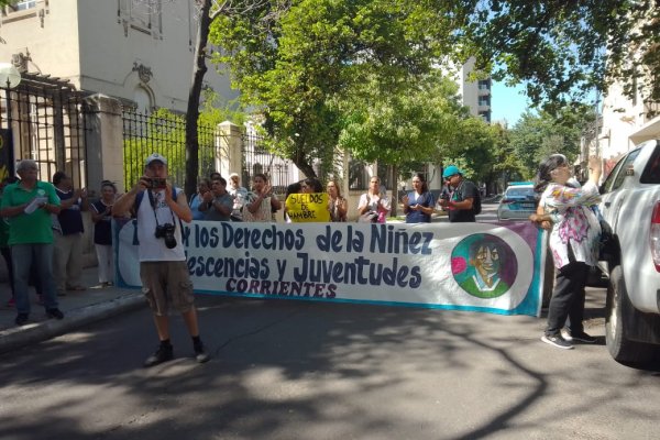 Corrientes y el reclamo social: otra marcha de precarizados en el Estado provincial